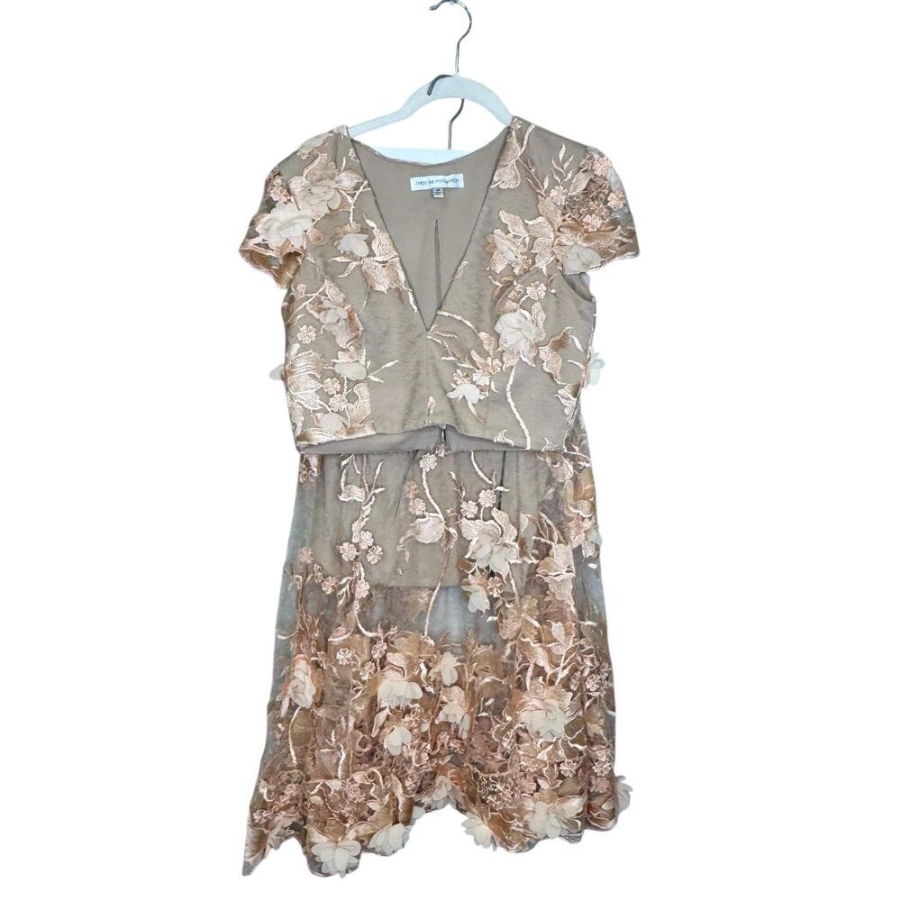 Dress The Population 2 Piece Set Womens M Beige Floral Embroidered Top Skirt - Picture 2 of 12